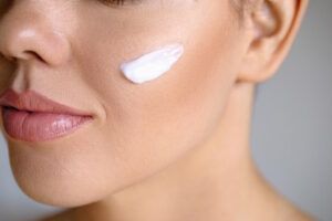 Recupera tu piel después del sol con esta rutina facial ecológica y eficaz 1 rutina facial