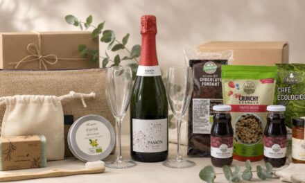 Guía de regalos de empresa sostenibles: packs personalizados para tu equipo este verano