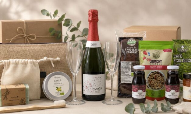 Guía de regalos de empresa sostenibles: packs personalizados para tu equipo este verano