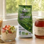 Desayunos frescos para verano: ideas con café, cacao, miel e infusiones